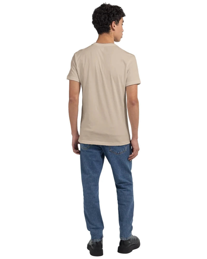 new/premium/model/male/man1/back