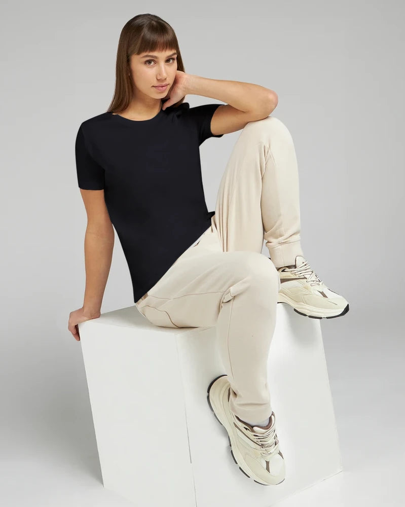 new/premium/model/editorial