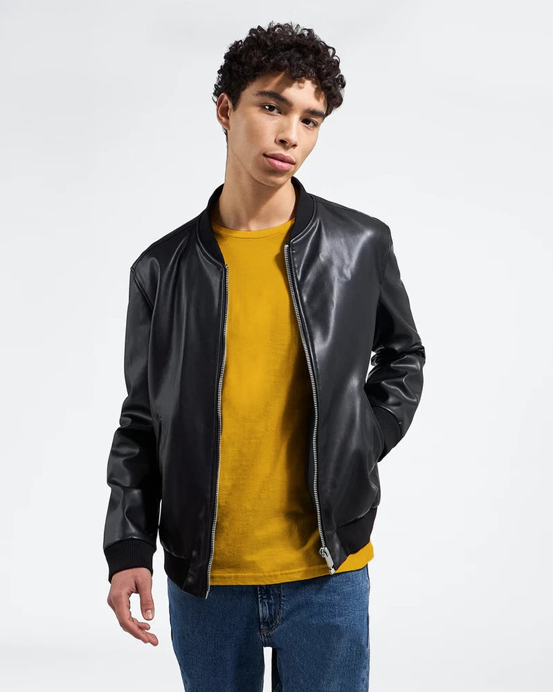 premium/model/editorial-1