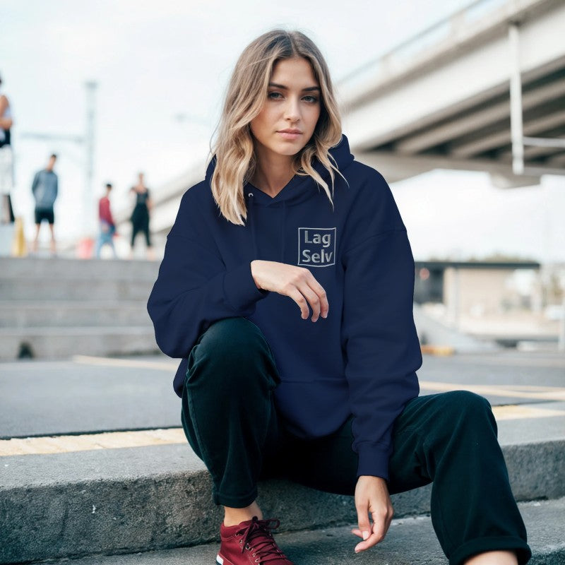 Personlig Hættetrøje med Eget Broderi | Klassisk Pullover